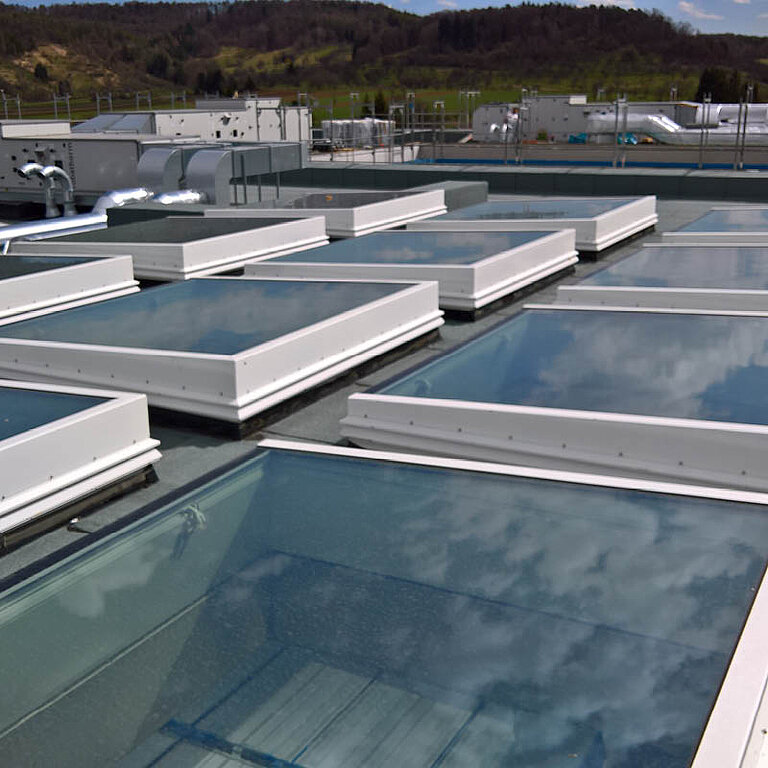 LAMILUX Glasdach PR60 Konfiguration auf Flachdach mit mehreren Glasfeldern