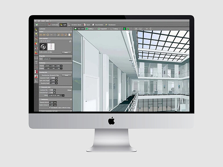 Desktop-Computer mit geöffneter Planungssoftware