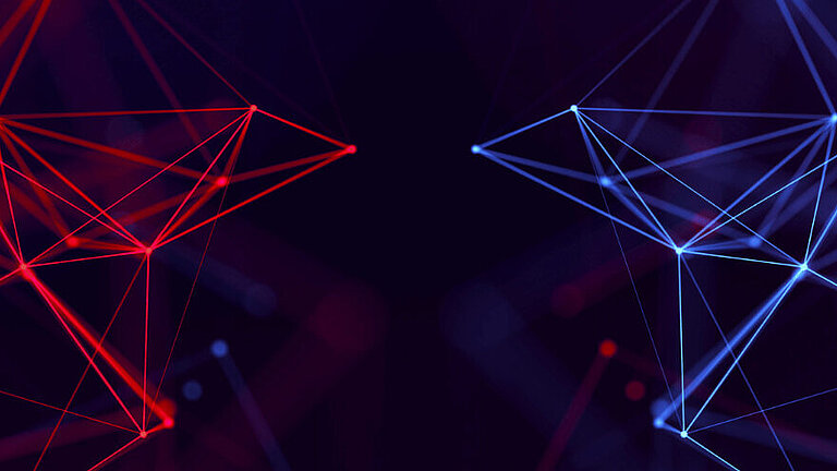 Abstrakte Darstellung eines digitalen Netzwerks mit verbundenen Punkten und Linien in roten und blauen Farbtönen auf dunklem Hintergrund